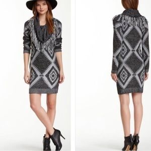 Romeo & Juliet Couture fringe cowl neck long sleeve sweater dress size M